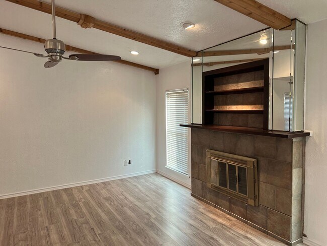 Photo - Peters Colony