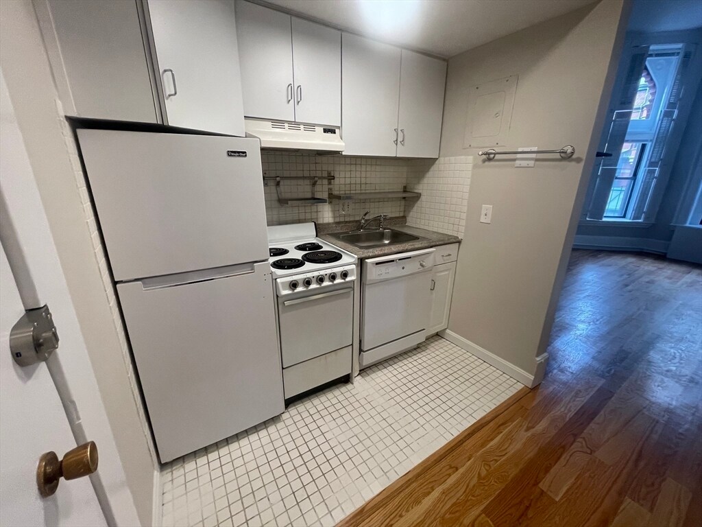 Photo - 271 Dartmouth St Unit 1L