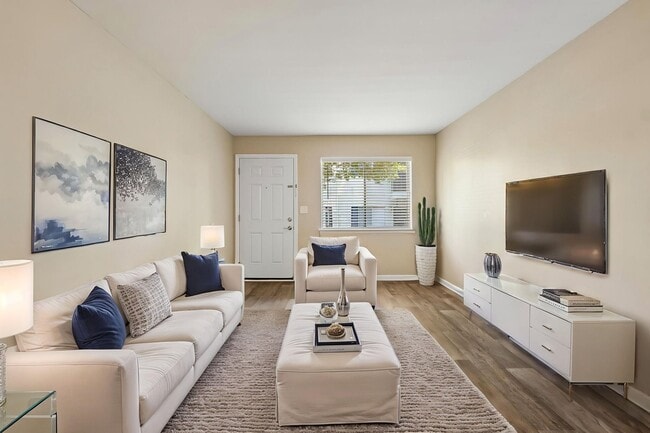 Photo - Somerset Apartments