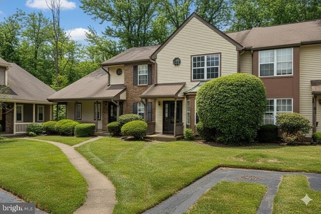 Building Photo - 112 Appletree Ct