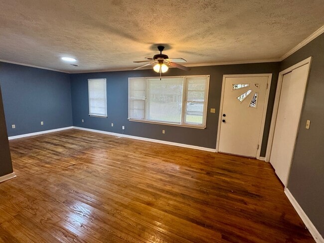 Photo - 2409 Ruth St