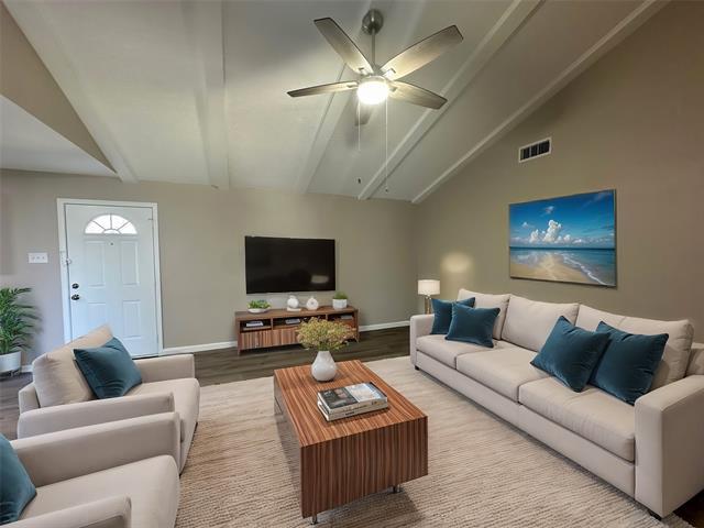 Photo - 525 Oxford Park