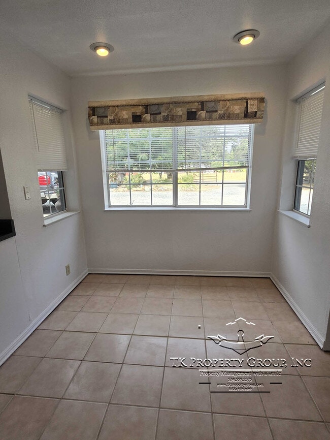 17081 Penn Valley Dr