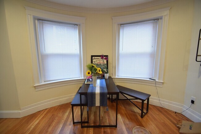 Photo - 191 Winthrop Rd Unit 3