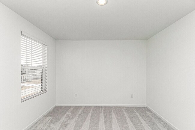 Photo - 93 Digging Time Ave