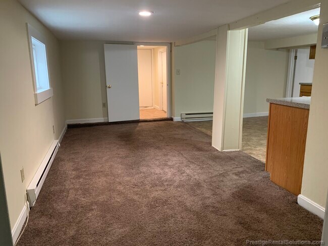 Photo - 654 Washington St