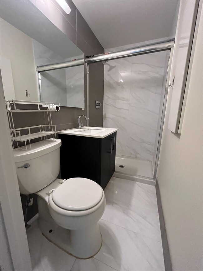Building Photo - 4312 214th Pl Unit 2E Rental