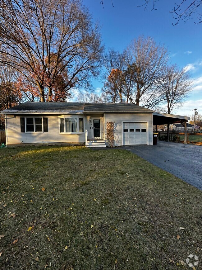 Building Photo - 6 Maplewood Dr Rental