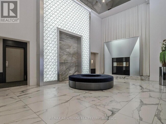 Photo - 16 Concord Pl Unité 505