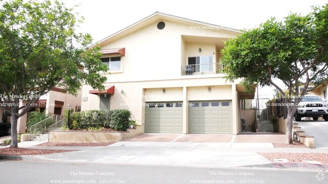 Building Photo - Gorgeous 2 BD / 2BTH Apartment Home w/ Two... Unit 3