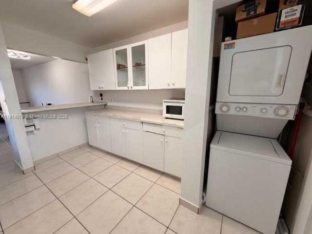 Photo - 1950 W 54th St Unidad 413 Rental