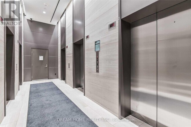 Photo - 7 Grenville St Unit 3713