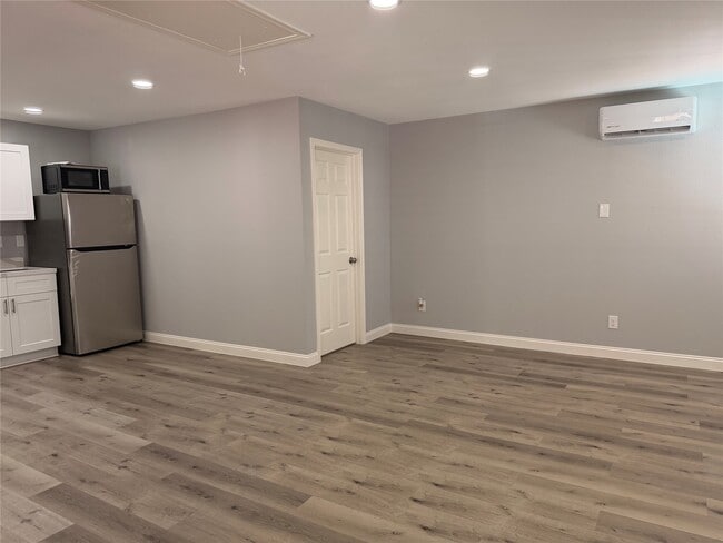 Photo - 6846 Hertford Park Dr Unit 2