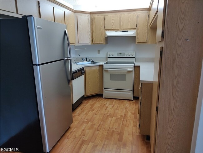Photo - 4681 Lakeside Club Blvd Unidad 11