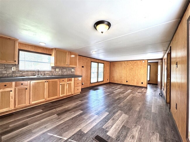 Photo - 1718 W Dumble St