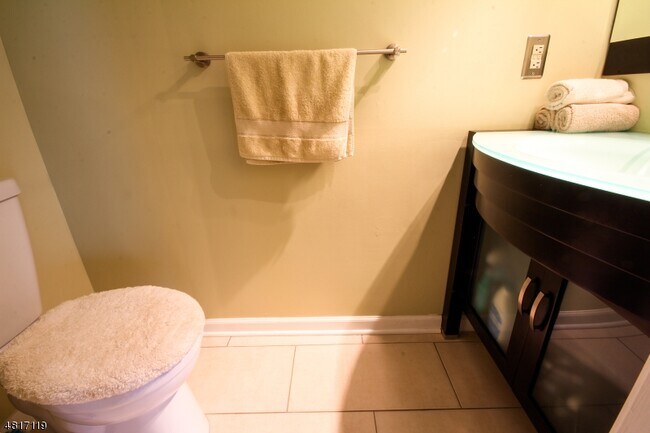 Photo - 123 Pear Tree Ln