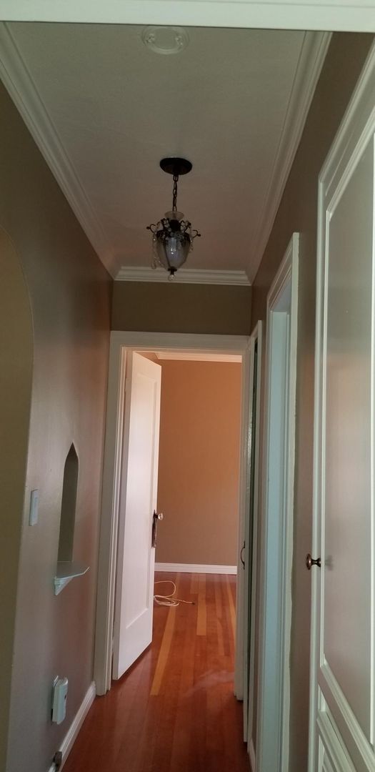 Photo - 320 S School St Casa