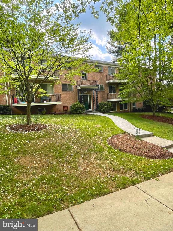 Photo - 10518 Weymouth St Apartment Unit #4