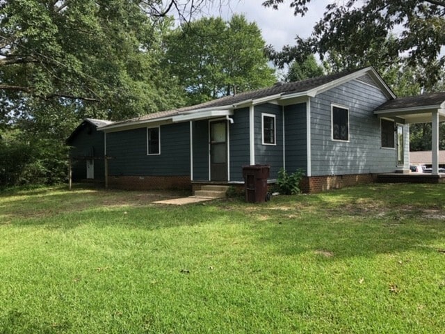 Building Photo - Renovated 2 Bedroom 2 Bath Home for Rent with Detached Garage!