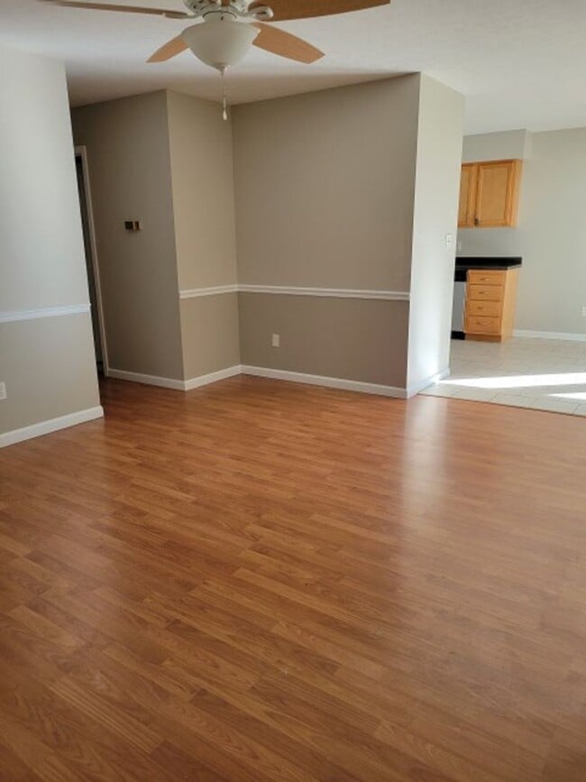 Photo - 3 Bedroom Ranch: Ellettsville!