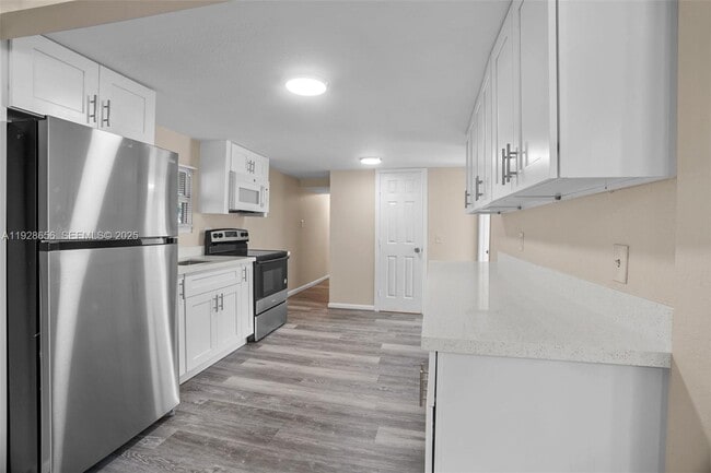 Building Photo - 212 SW 11th St