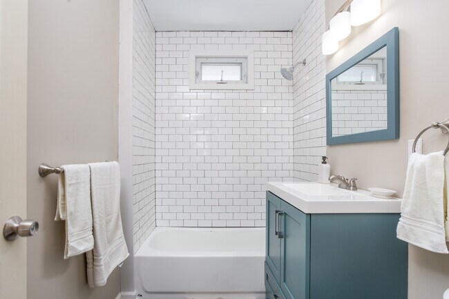 Photo - 34 Court Park Unit 3