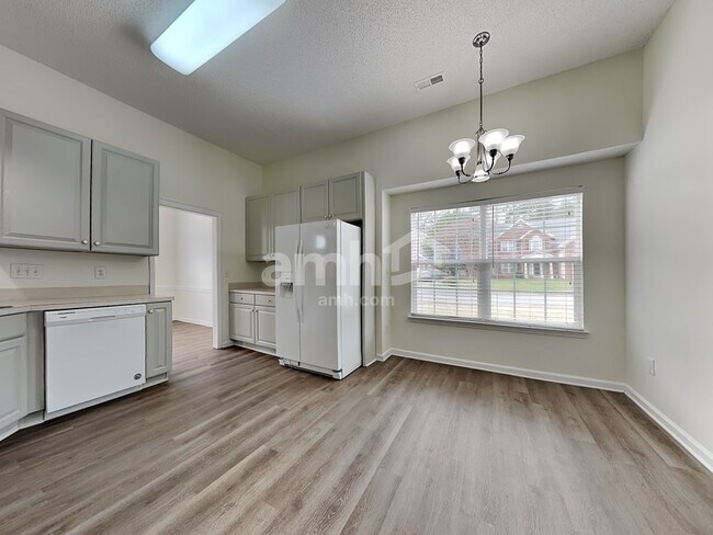 Photo - 2839 Oakglade Ct