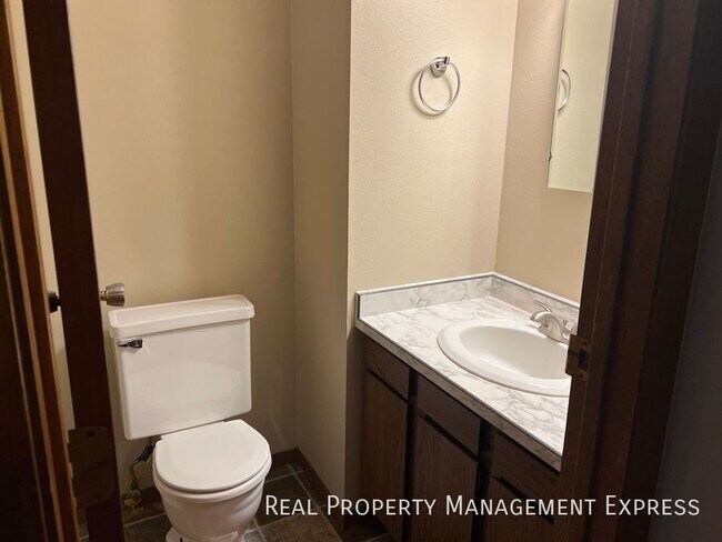 Photo - 3 Bedroom 2.5 Bathroom side-by-side duplex with lots of updates