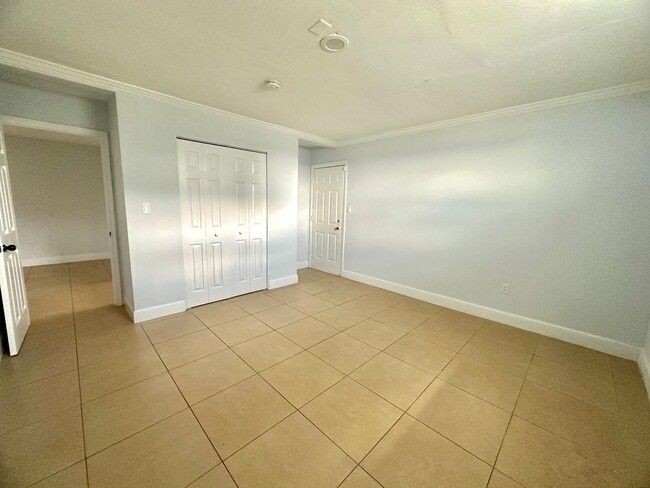 Photo - 2 Bed 2 Bath Apartment Near Downtown Fort Myers