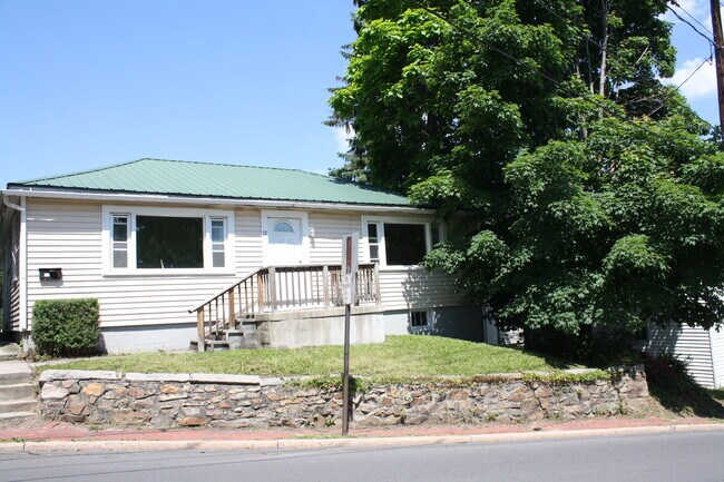 Photo - 72 E College Ave