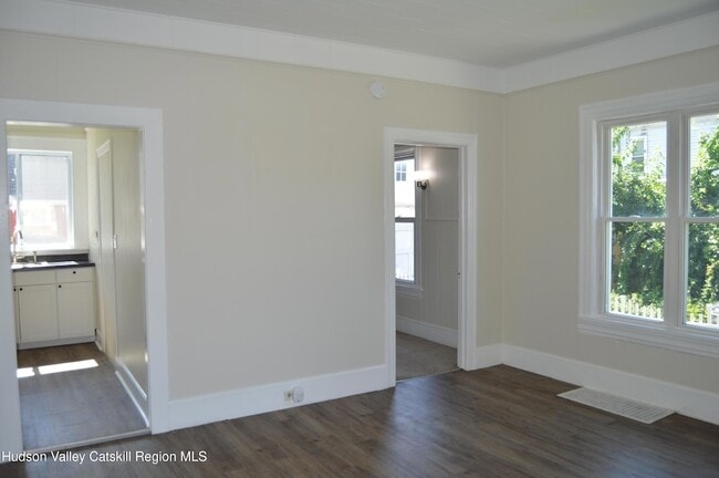 Photo - 76 Grand St Unit 2