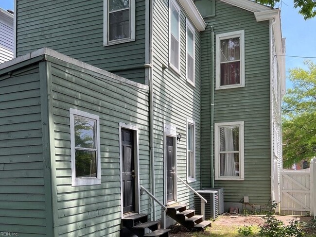 Photo - 442 Court St