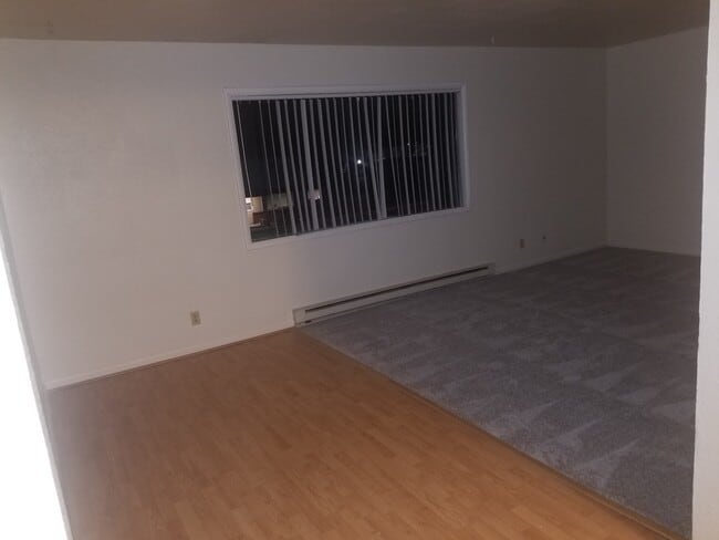 Photo - 828 25th St SE Unidad 828