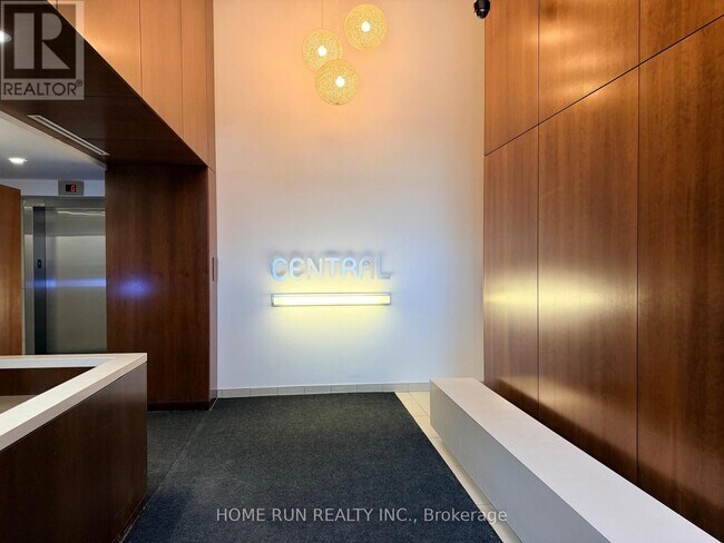 Photo - 354 Gladstone Ave Unité 210