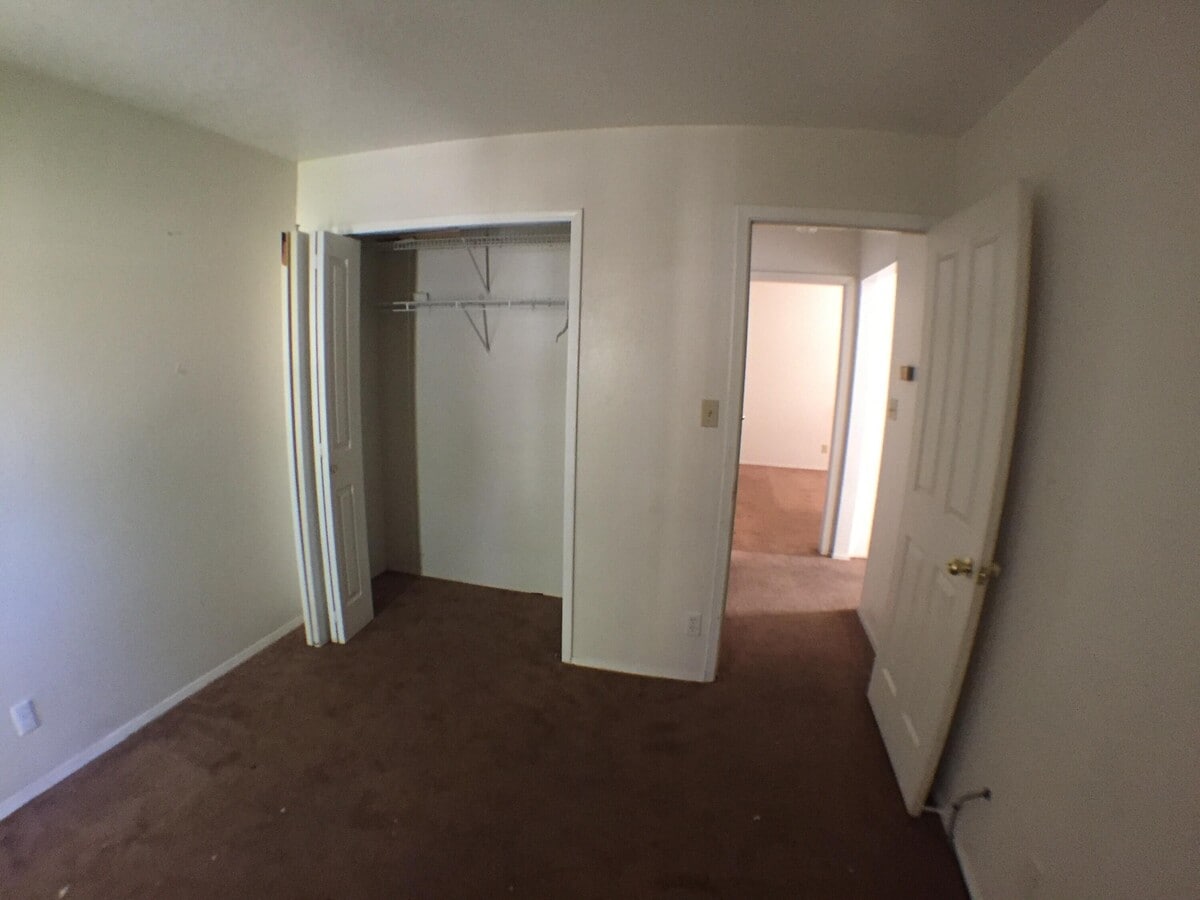 Photo - 1368 Lil Ave NE