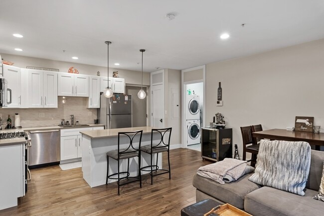 Photo - 1 Saint Clare Rd Unit 4