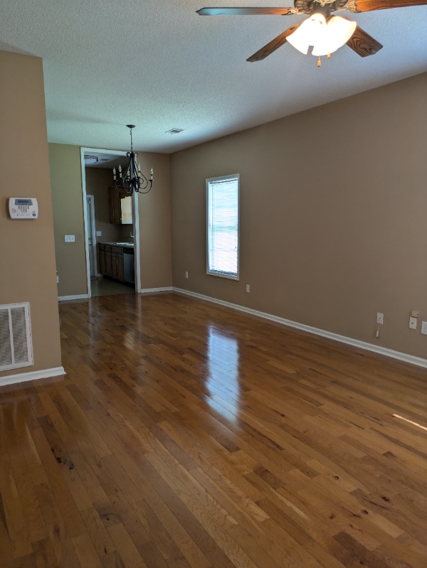 Photo - 714 Ellis St