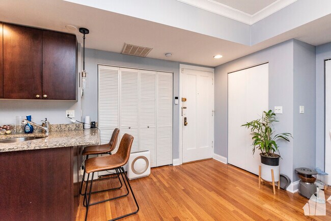 Photo - 4420 N Ashland Ave Unit 1E
