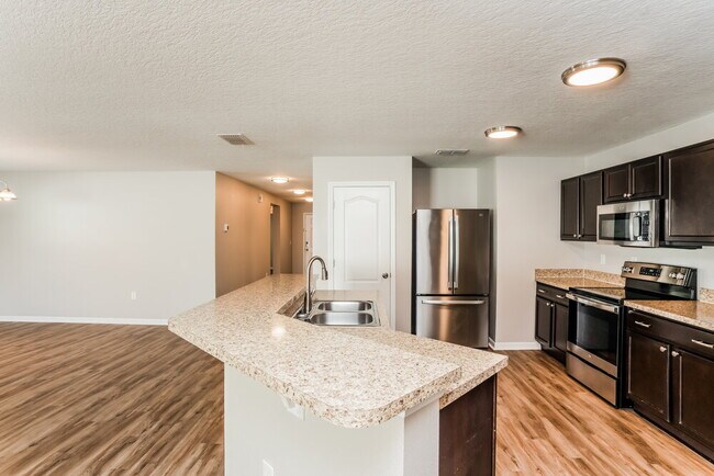 7634 Tangle Rush Dr
