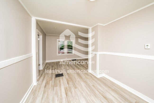 Photo - 120 Bradford St