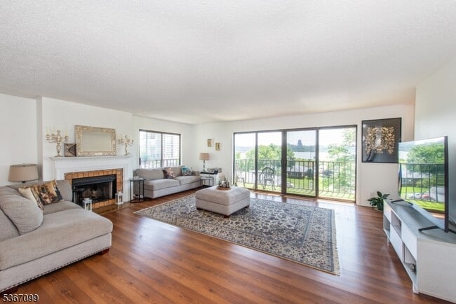 Photo - 1150 River Rd Unidad PHJ Rental