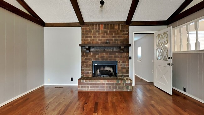 Photo - Start your new year in this charming 3 bedroom, 2 bath home located in the heart of Tulsa.