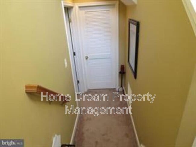 Photo - 1308 Saunders Dr