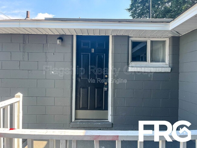 Photo - 600 Howell St