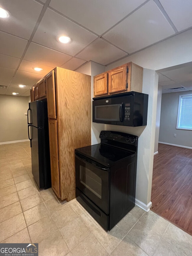 2761 Cocklebur Rd