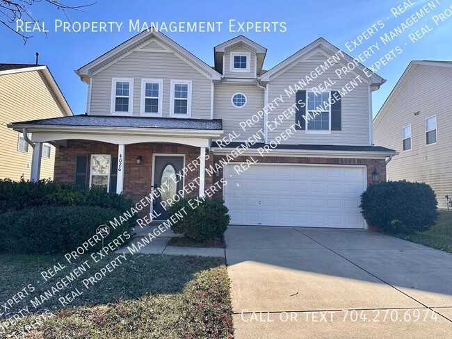 Charming 3BR/2.5BA Home in Charlotte! - Charming 3BR/2.5BA Home in Charlotte!