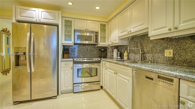 Building Photo - 3500 Galt Ocean Dr Unit 1605 Rental