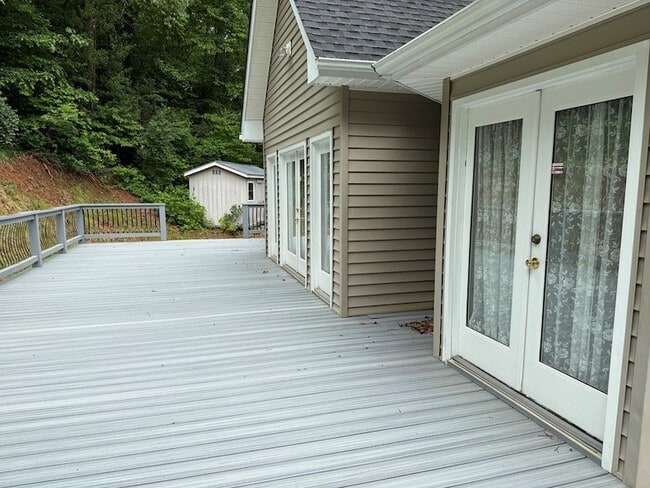 Photo - 17 Hailey Brooke Ln