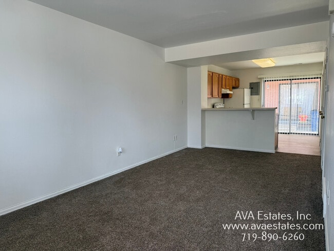 Building Photo - 1405 E 19th St