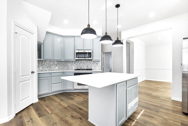 Photo - 21823 Mystic Point Ct